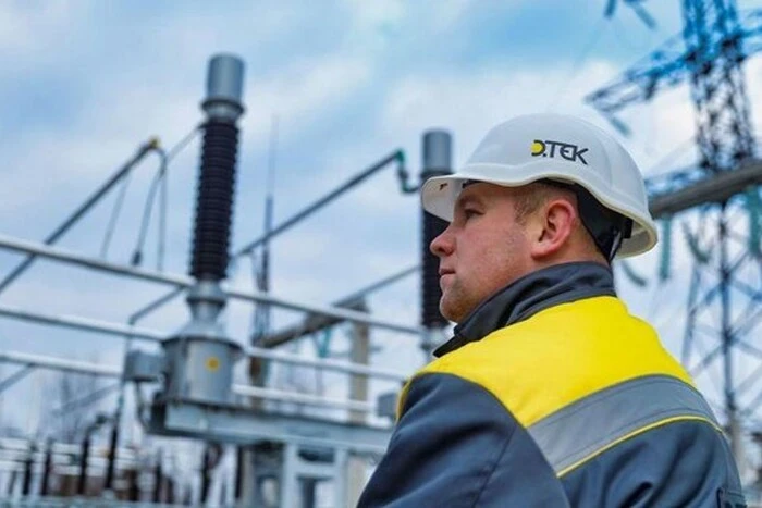 Im letzten Monat hat DTEK das Licht für eine halbe Million Haushalte nach feindlichen Angriffen zurückgebracht