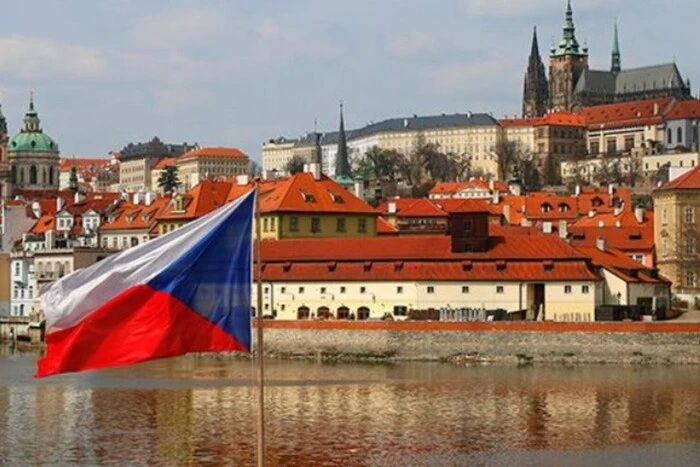 Jak zmieniło się podejście Czechów do Ukrainy i Rosji: dane z badania