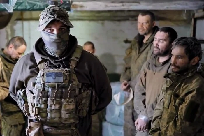 Die ukrainischen Streitkräfte nahmen russische Marinesoldaten gefangen, die versuchten, zwei Dörfer in der Region Sumy zu besetzen