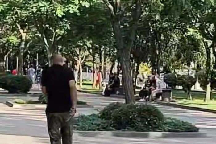 In Dnipro belästigte ein Mann mit einem Messer Kinder