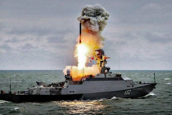 РФ вивела ракетоносії в Чорне море