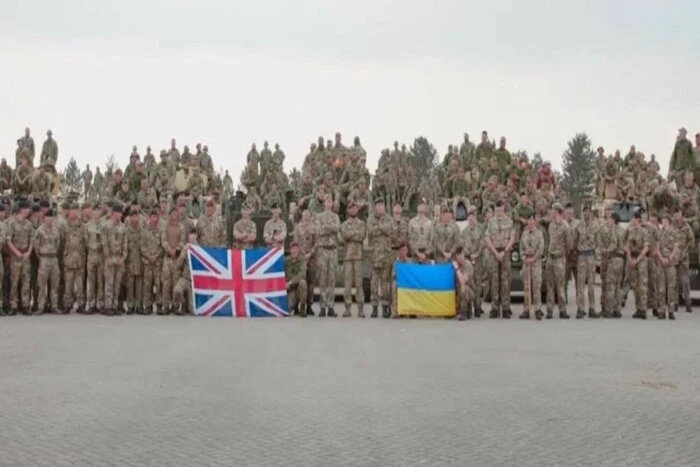Ukrainische Kämpfer werden an der britischen Militärparade teilnehmen