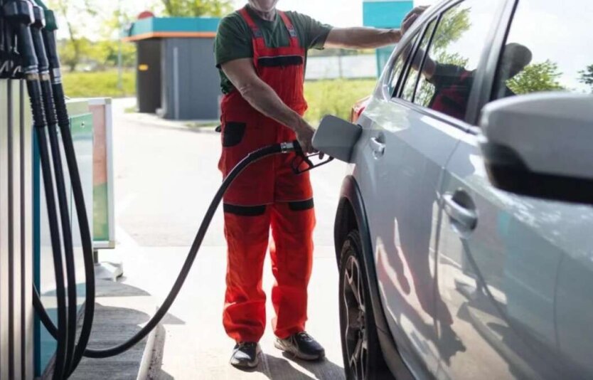 Tankstellen zeigen erschreckenden Preisunterschied für A-95 in Kiew: von 53 bis 62 Hrywnja pro Liter