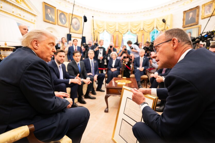 Мерц получил от Трампа гарантии по НАТО, но рассказал о недооценке угрозы со стороны России в США