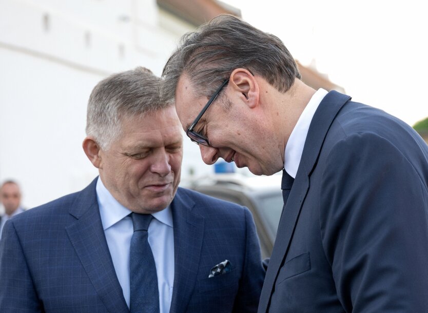 Fico und Vucic sind plötzlich 'erkrankt' nach Zelenskys Worten über die Parade in Moskau am 9. Mai