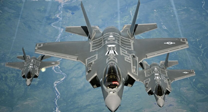 The United Kingdom is negotiating the purchase of F-35A fighter jets to deter Russia