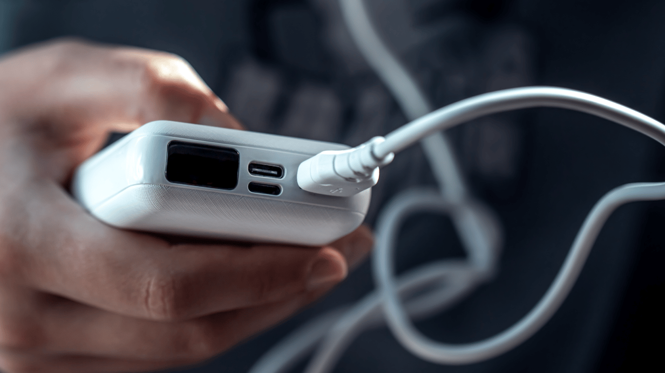 Why you shouldn't charge one power bank from another power bank
