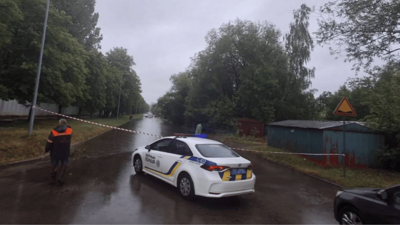 The streets have turned into Venice - roads flooded in Lviv