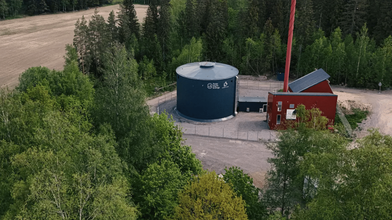 Der größte Sandspeicher der Welt — wo er gebaut wurde und warum