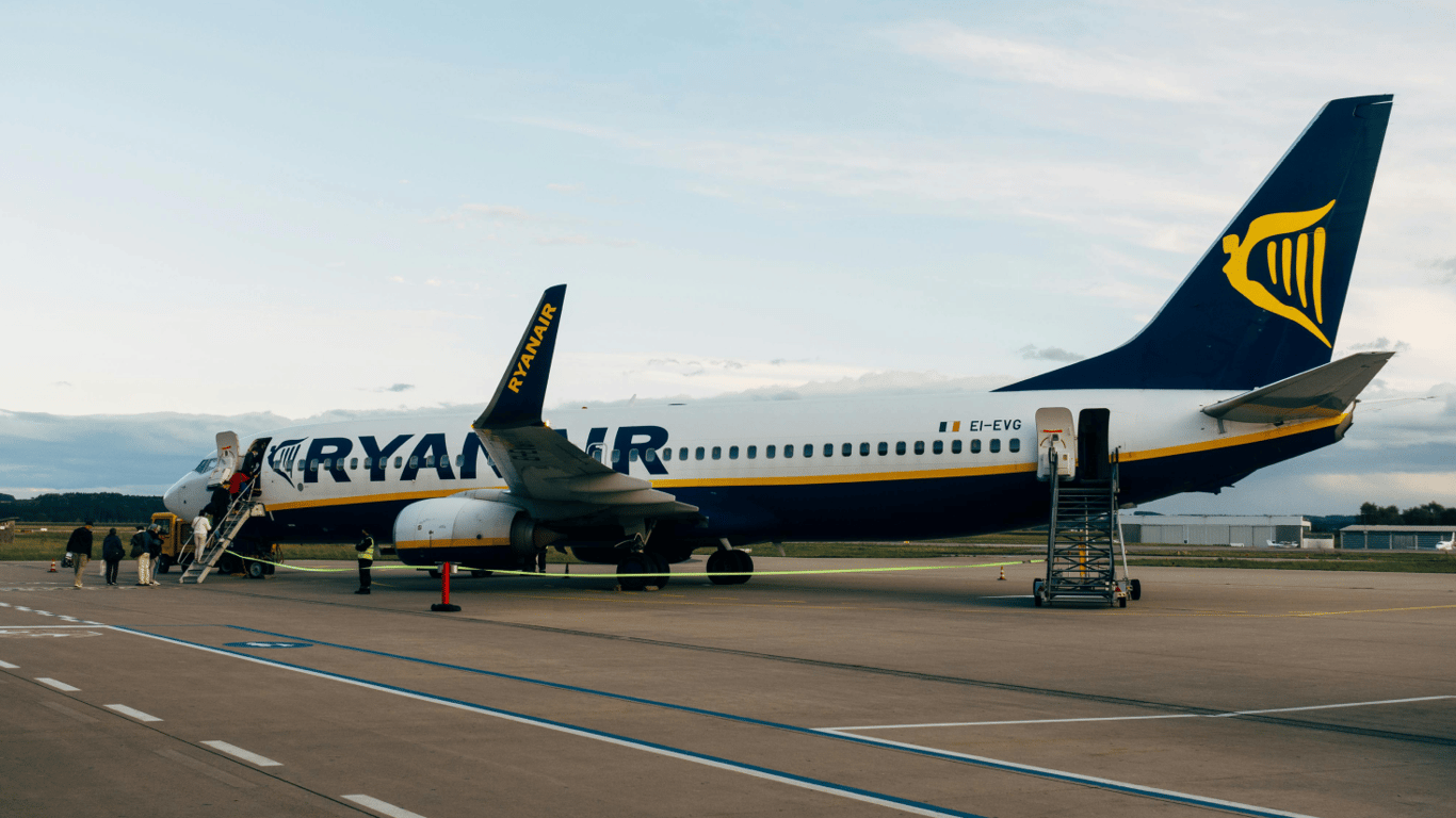 Ryanair potwierdził nowe zasady bagażu podręcznego - co wiadomo