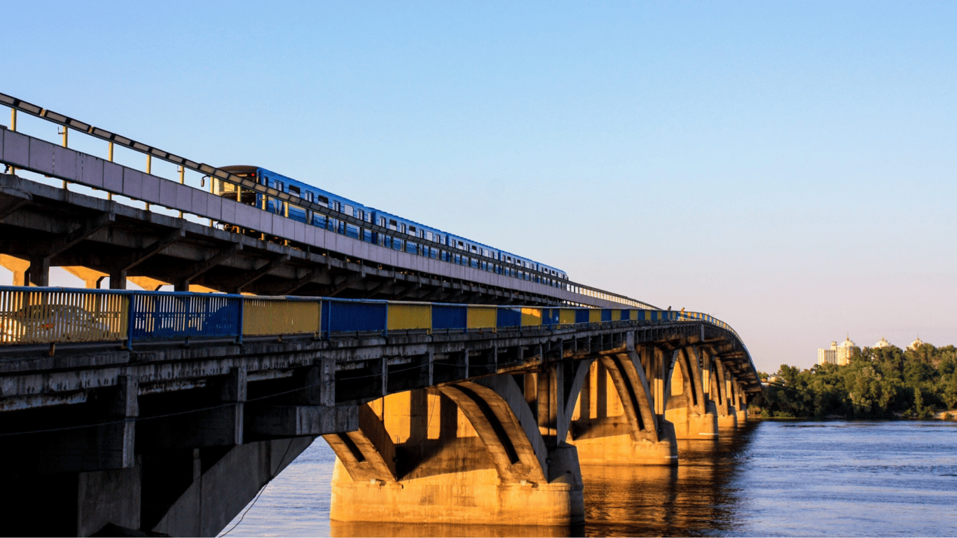 W Kijowie przełożono planowany remont Mostu Metro z powodu niepogody
