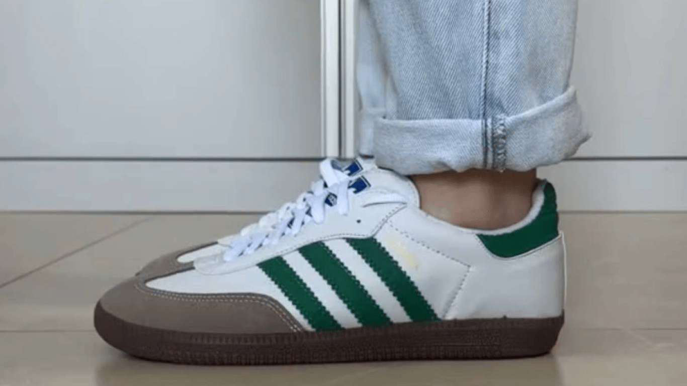 New favorites of fashion enthusiasts - sneakers from the 2000s are now in peak demand
