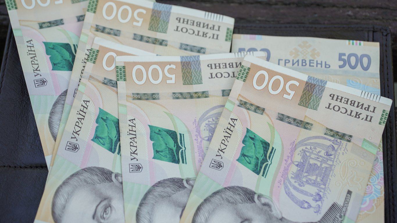Wypłaty dla wojskowych — jakie maksymalne kwoty przewidziano na sierpień
