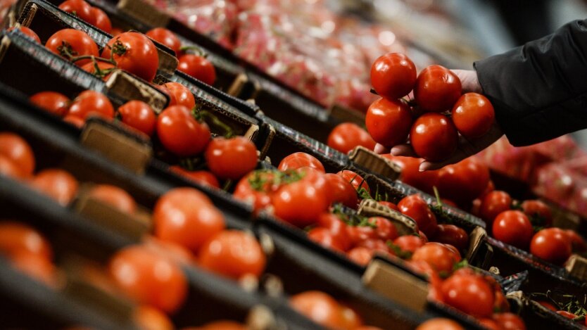 May Tomato Prices: Which Varieties Have Become Cheaper and Which Set Records